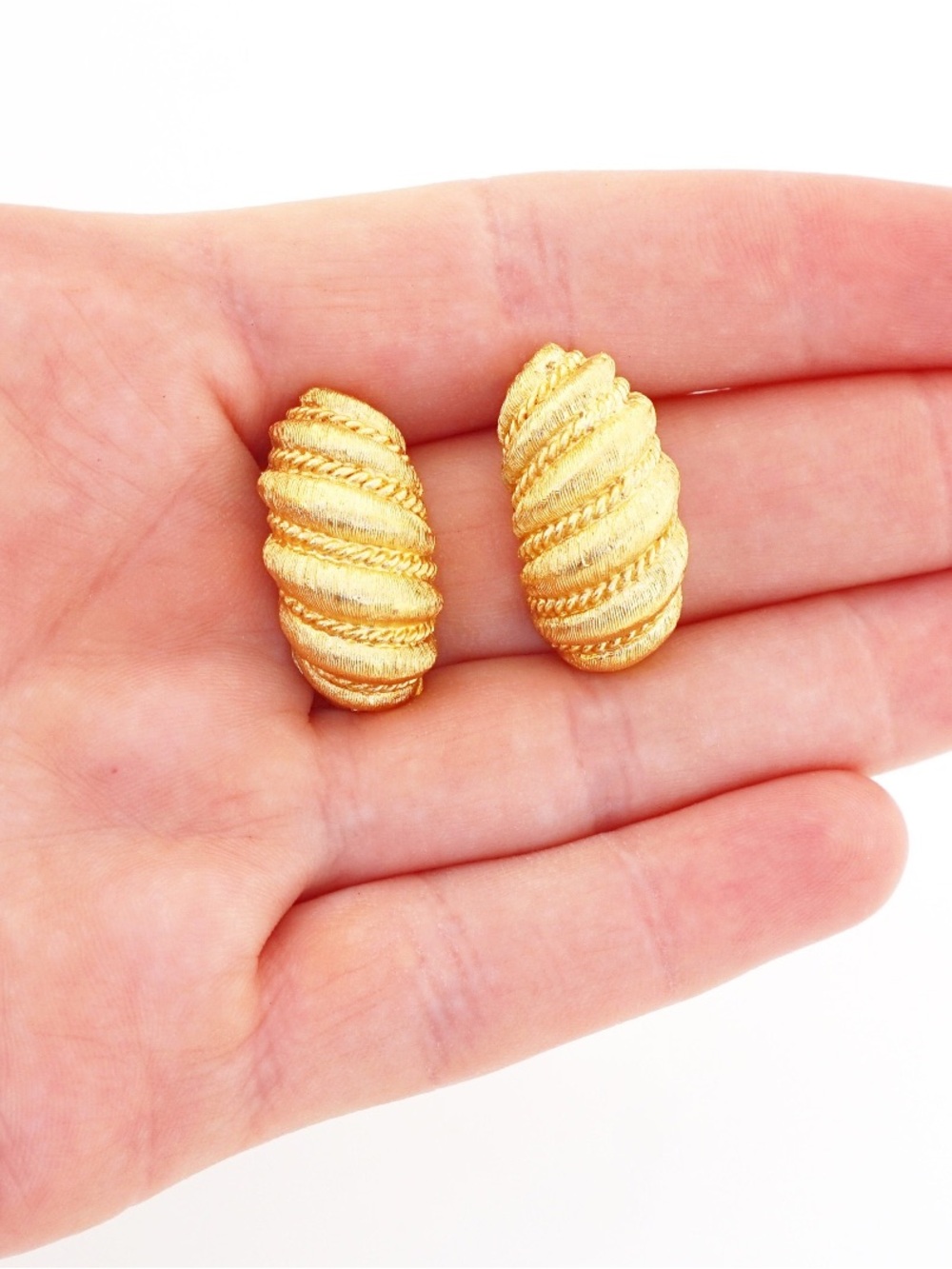 Vintage Signed NAPIER 1970s Gold Plated Textured 1" Half Hoop Post Earrings
